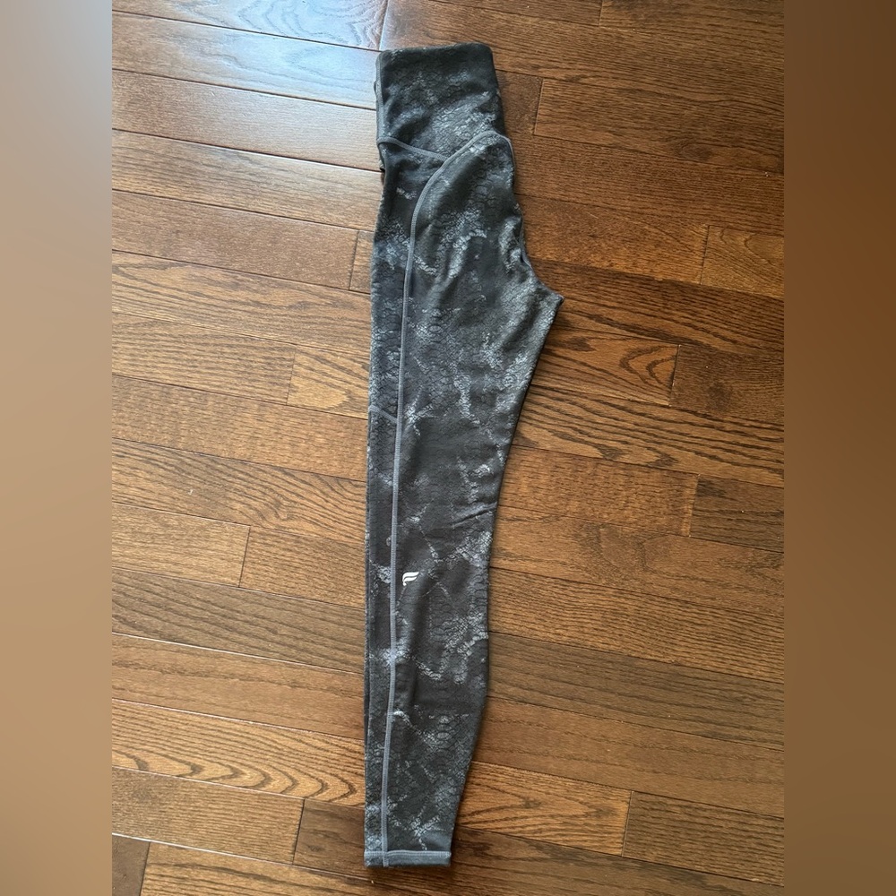 Fabletics Black Marble-Print Leggings